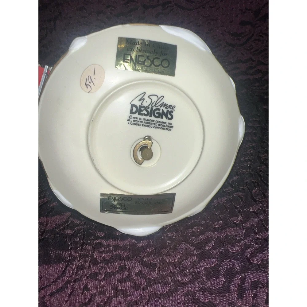 Enesco M. Gilmore designs, winter‎ wonderland, mini musical music box Mice Sled